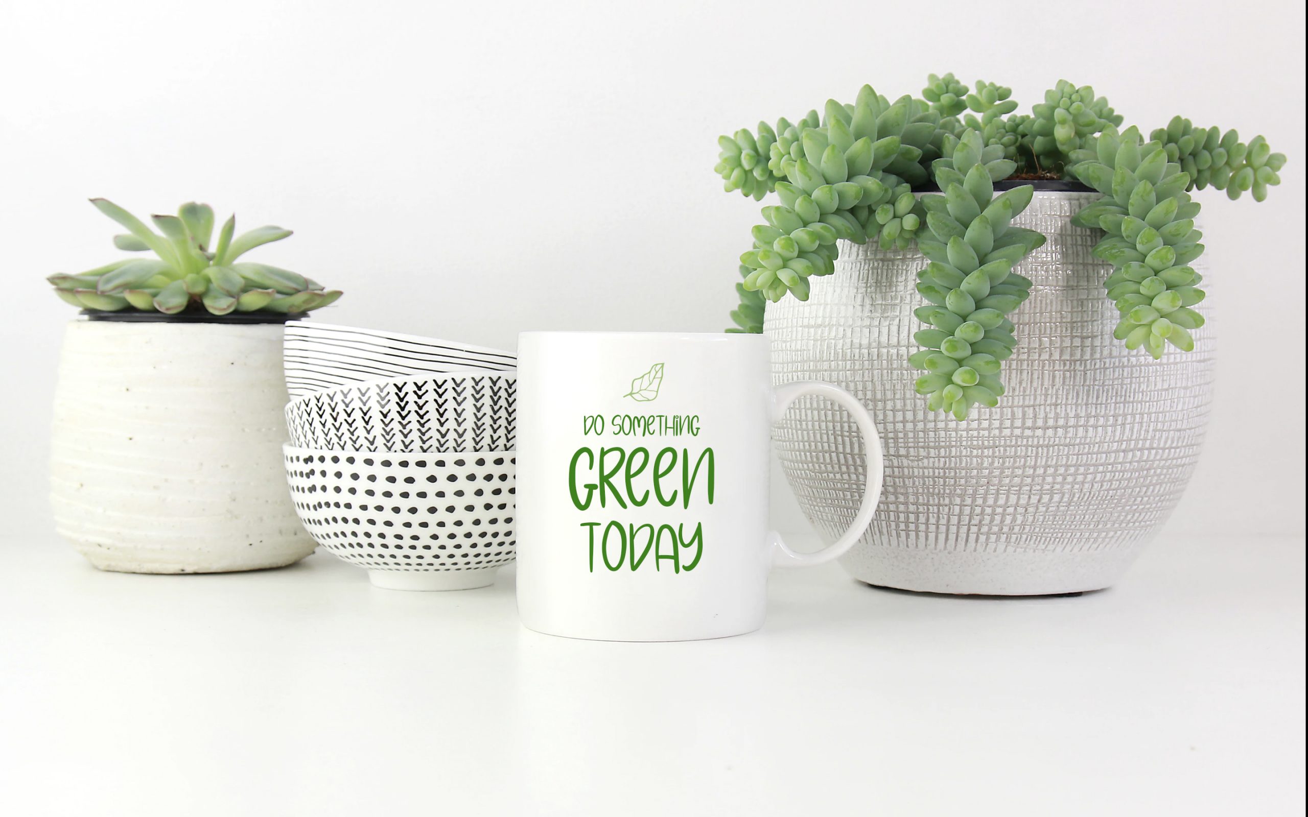 The Little Bonjour Font Preview 3